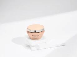 Kérastase Curl Manifesto Masque Beurre Haute Nutrition -Beauté Cheveux Soldes kerastase curl manifesto masque beurre haute nutrition masque nourrissant pour cheveux boucles et frise 3