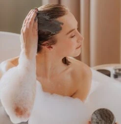 STENDERS Black Mud & Charcoal -Beauté Cheveux Soldes stenders black mud charcoal gelee exfoliante cheveux et cuir chevelu 3